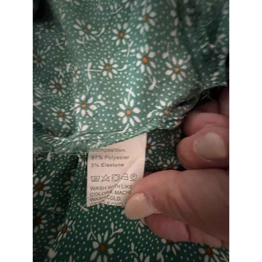Pretty Garden Large wrap dress - Picture 3 of 6